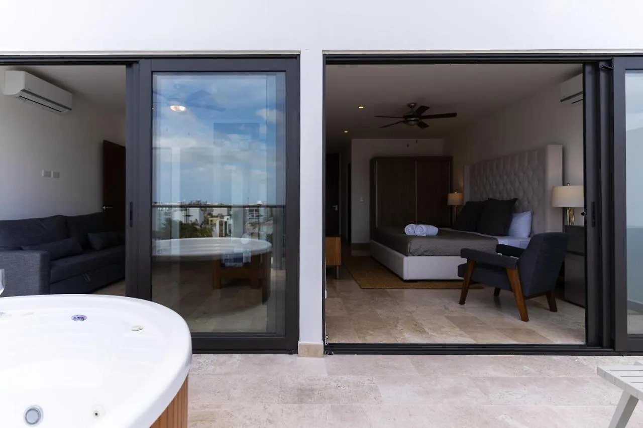 New & Equipped Apartment Steps From The Beach With Pool Jacuzzi By Yeah Playa del Carmen