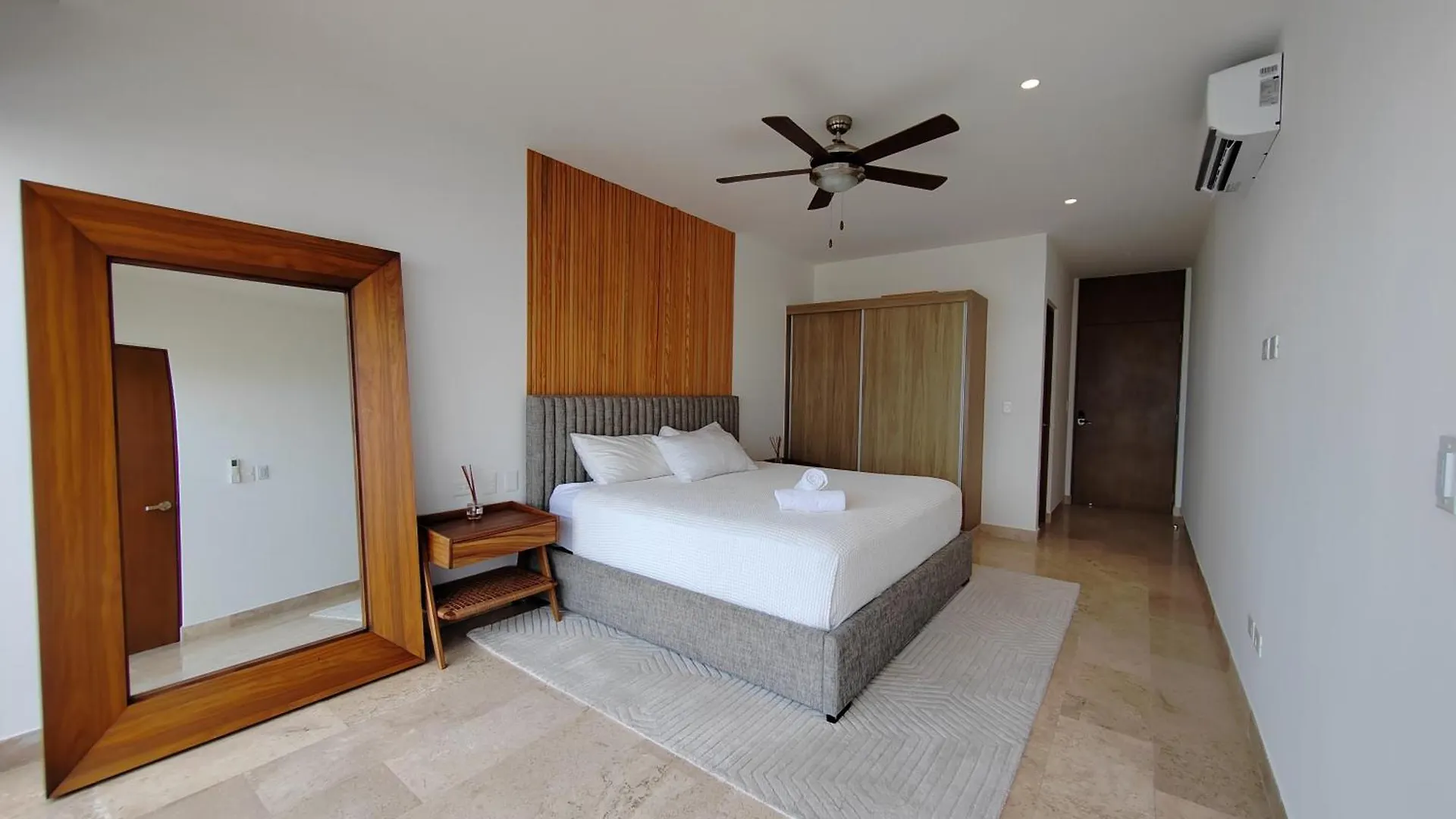 New & Equipped Apartment Steps From The Beach With Pool Jacuzzi By Yeah Playa del Carmen