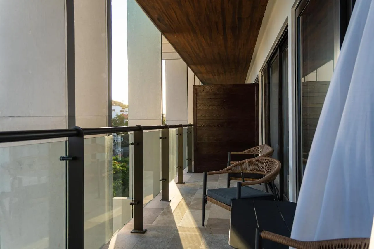 New & Equipped Apartment Steps From The Beach With Pool Jacuzzi By Yeah Playa del Carmen